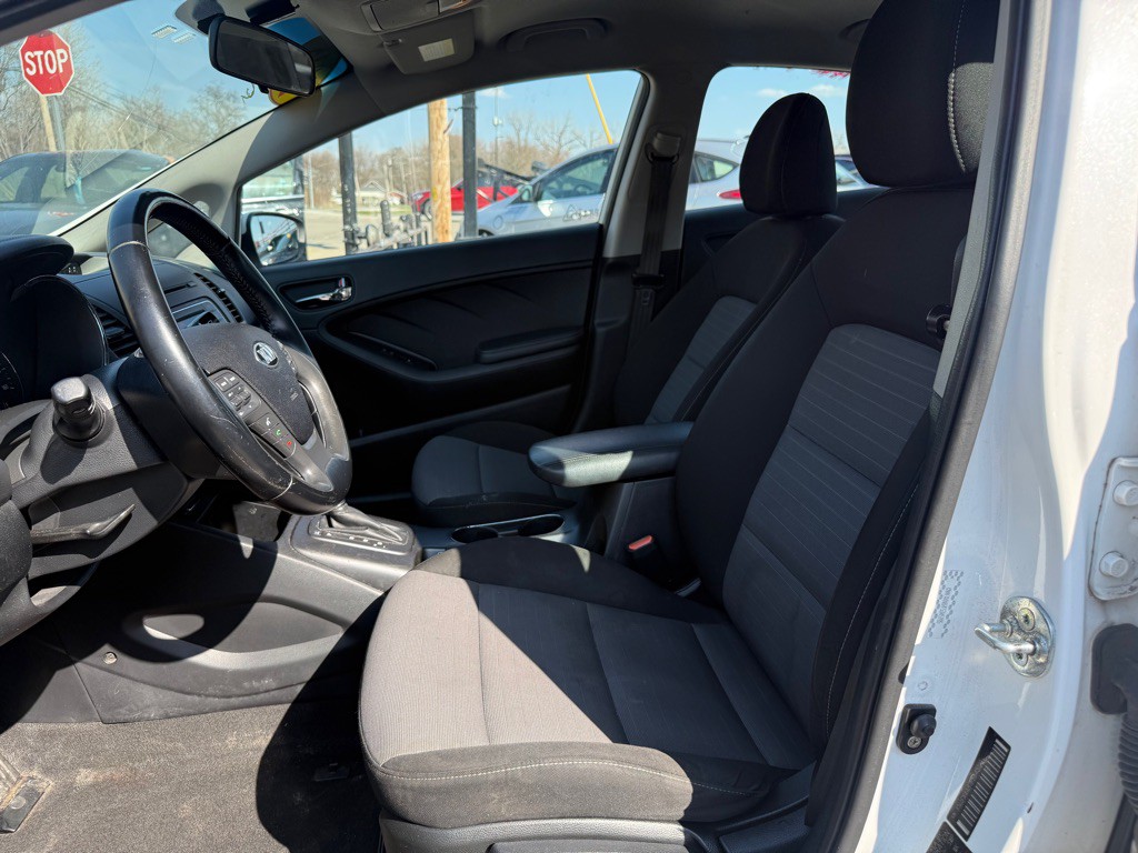 2015 Kia Forte Image 5