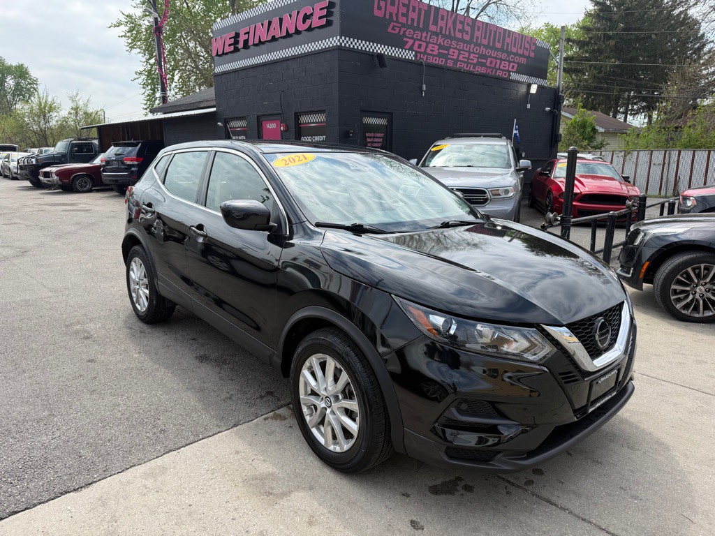2021 Nissan Rogue Image 1
