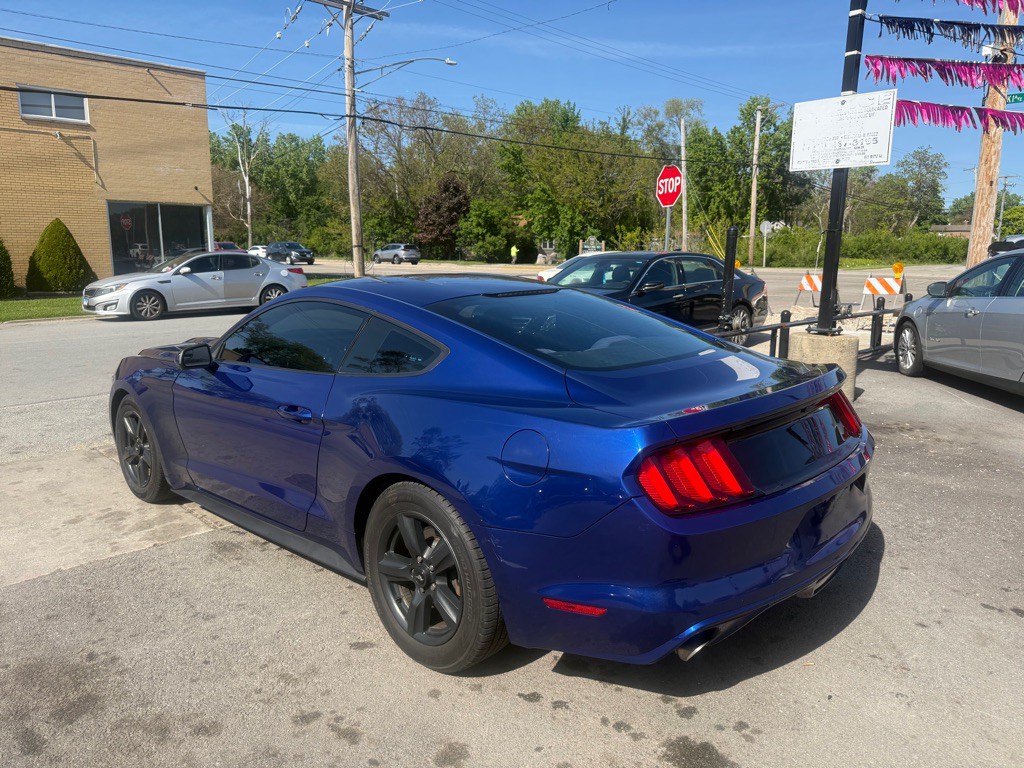 2015 Ford Mustang Image 3