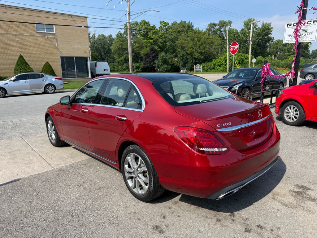 2017 Mercedes-Benz C-Class Image 3