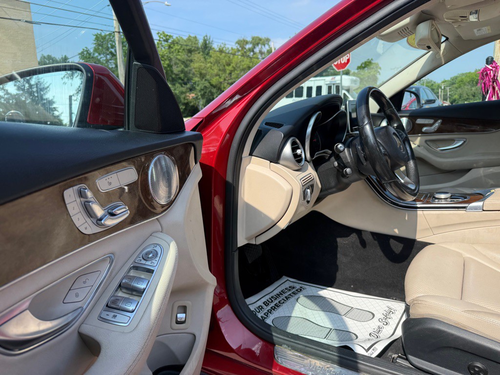 2017 Mercedes-Benz C-Class Image 5