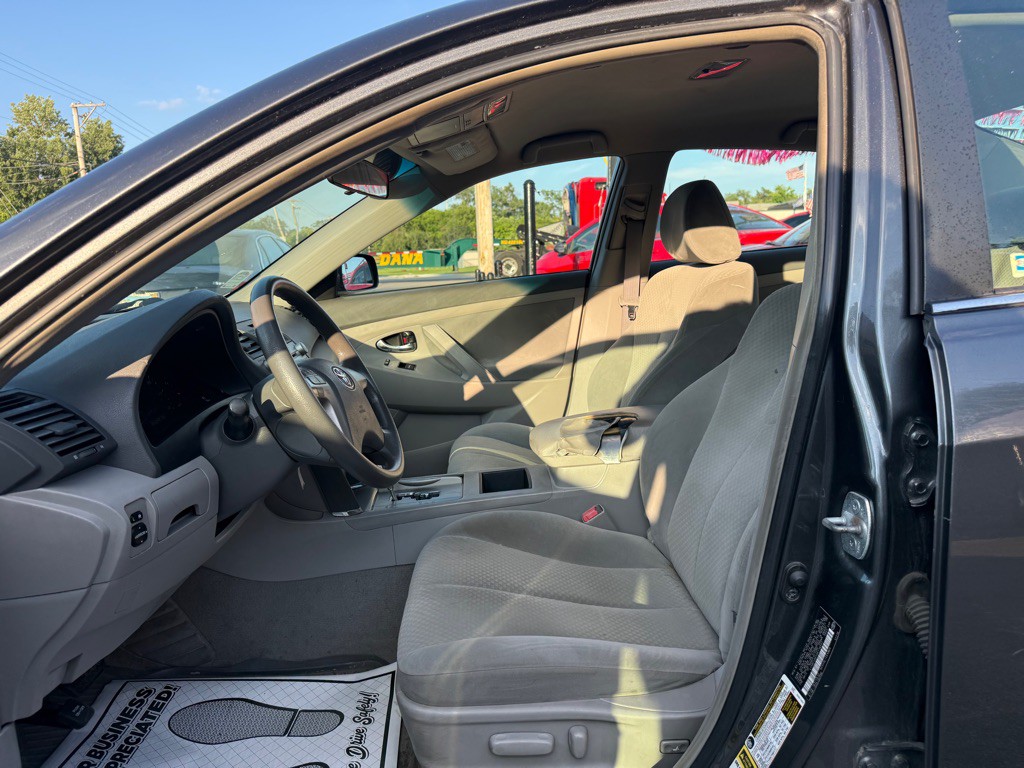 2009 Toyota Camry Image 5