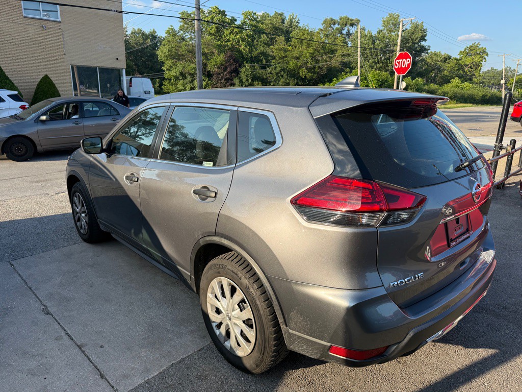2017 Nissan Rogue Image 3