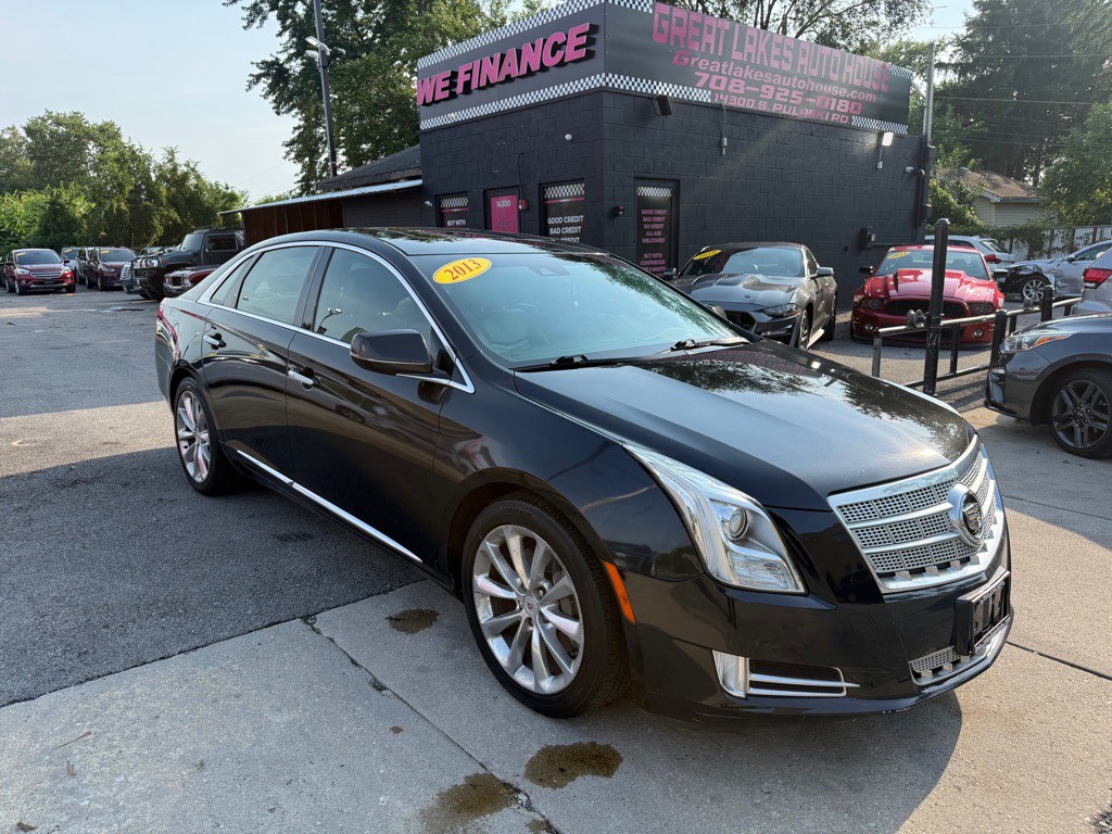 2013 Cadillac XTS Image 1