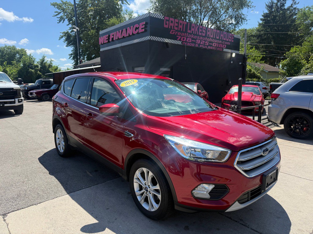 2019 Ford Escape Image 1