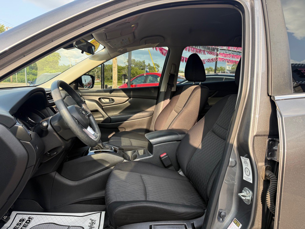 2019 Nissan Rogue Image 5