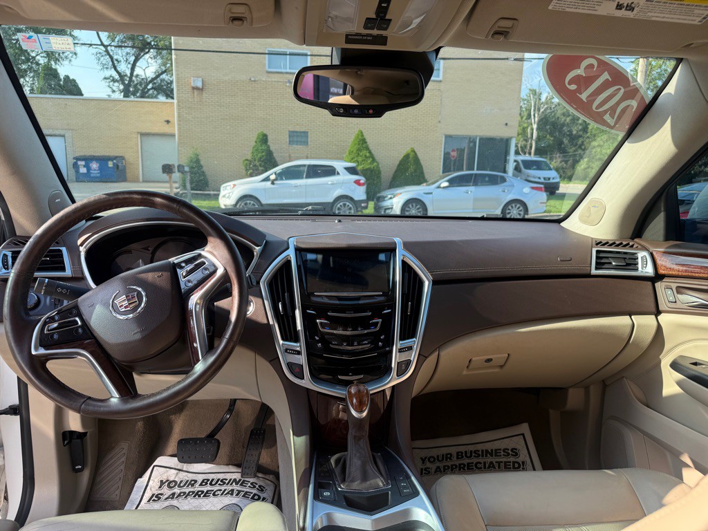 2013 Cadillac SRX Image 8