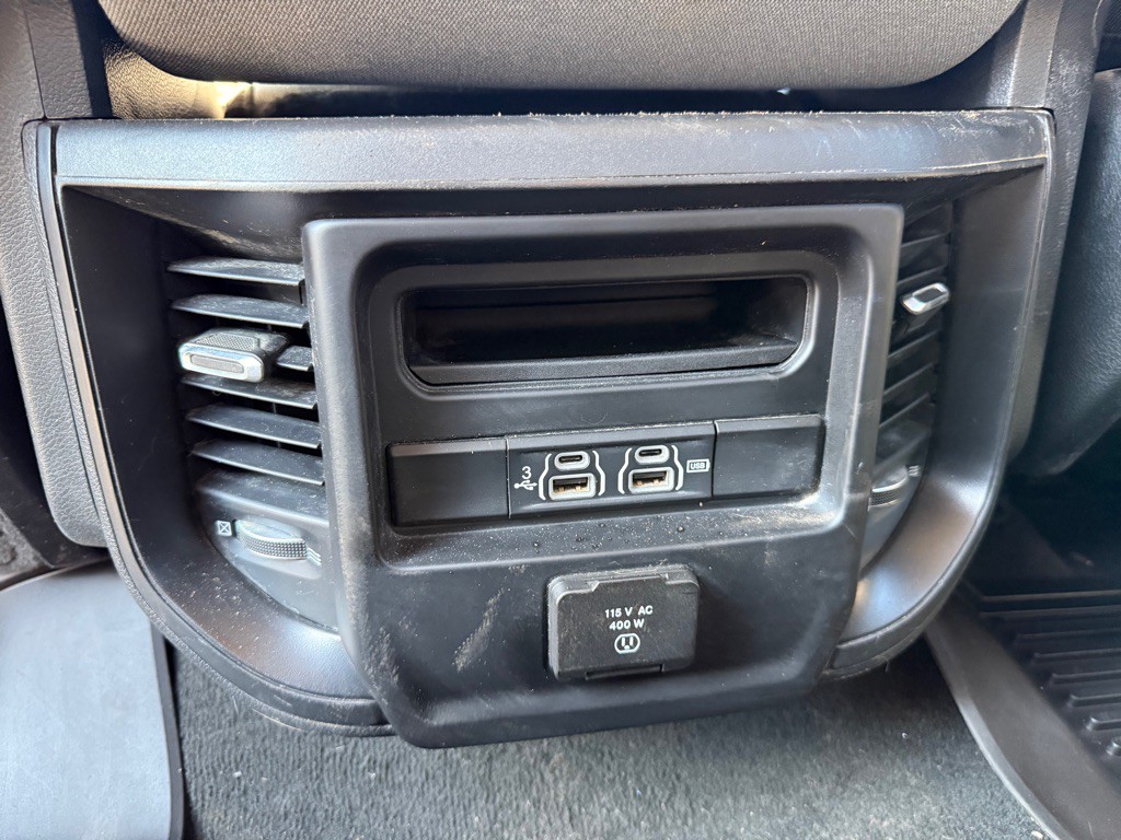 2020 RAM 1500 Image 7