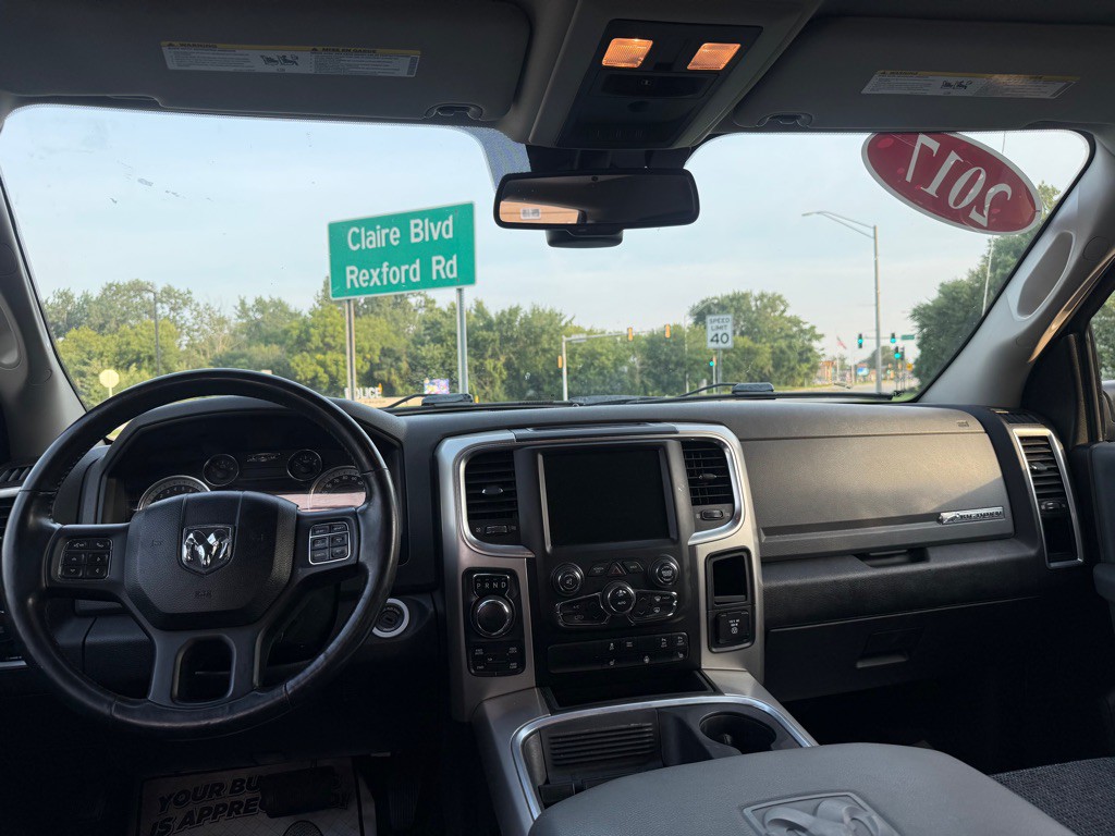 2017 RAM 1500 Image 9