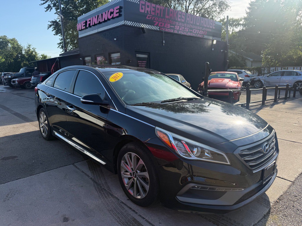 2017 Hyundai Sonata Image 1