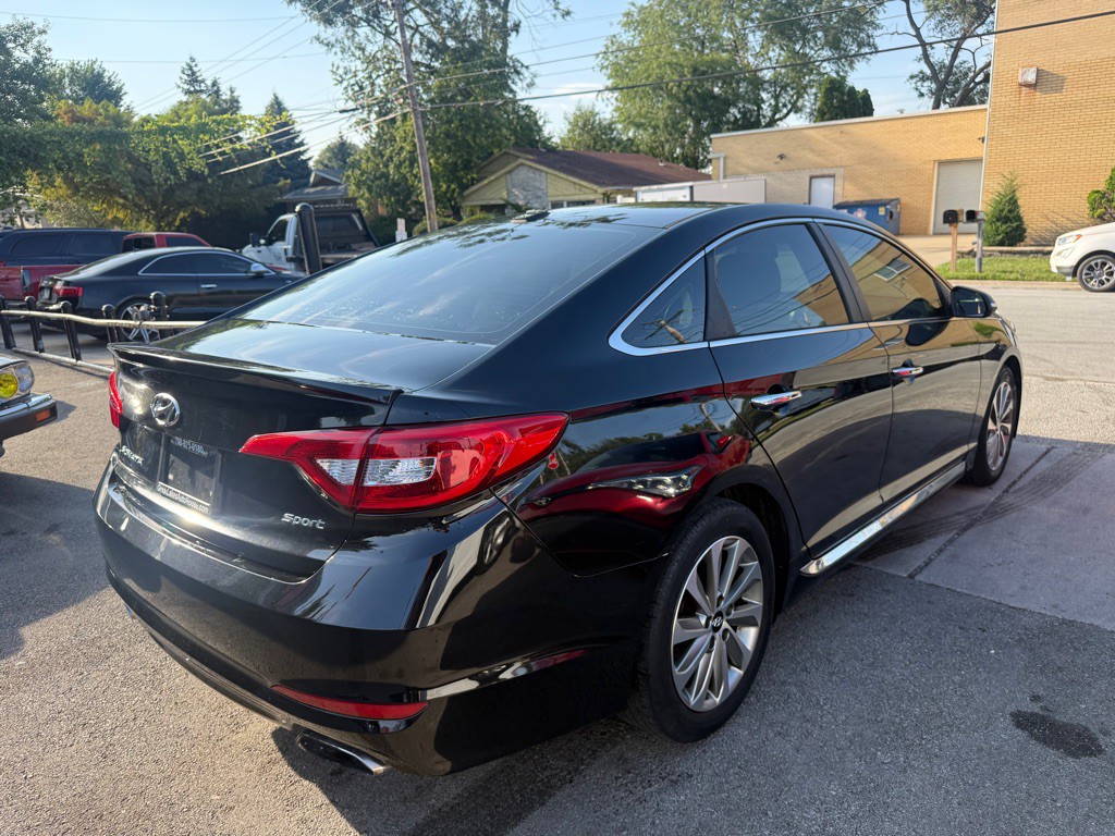 2017 Hyundai Sonata Image 4