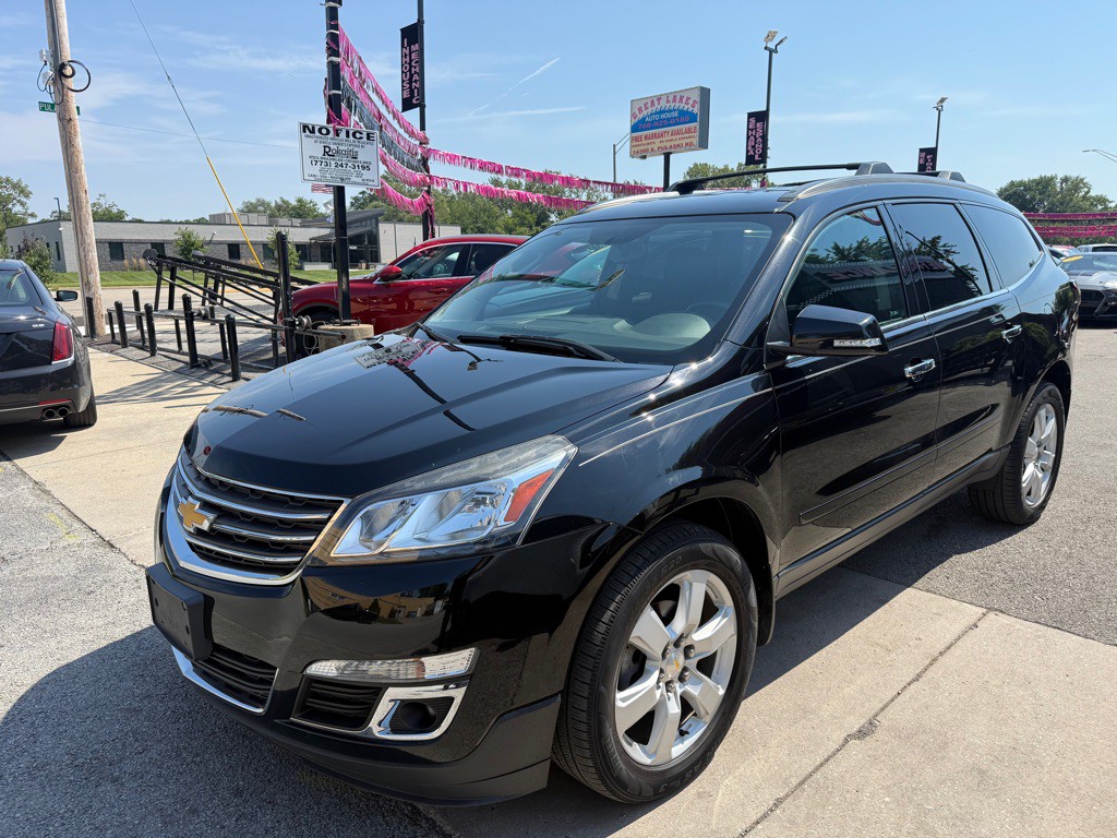 2017 Chevrolet Traverse Image 2