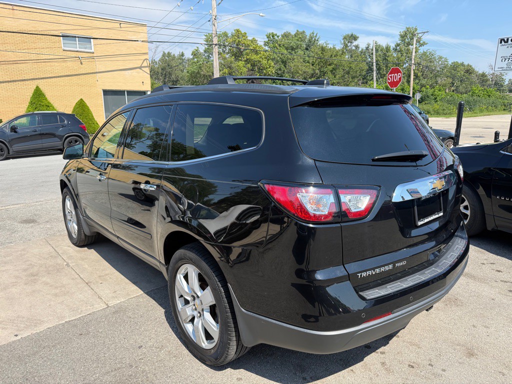 2017 Chevrolet Traverse Image 3