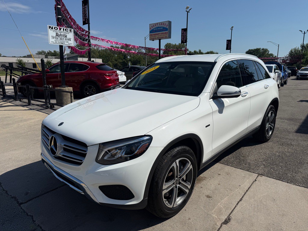 2018 Mercedes-Benz GLC-Class Image 2