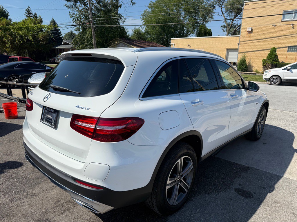 2018 Mercedes-Benz GLC-Class Image 4