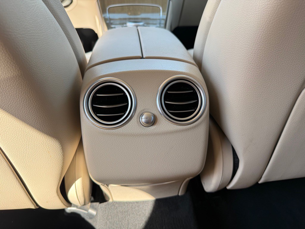 2018 Mercedes-Benz GLC-Class Image 8