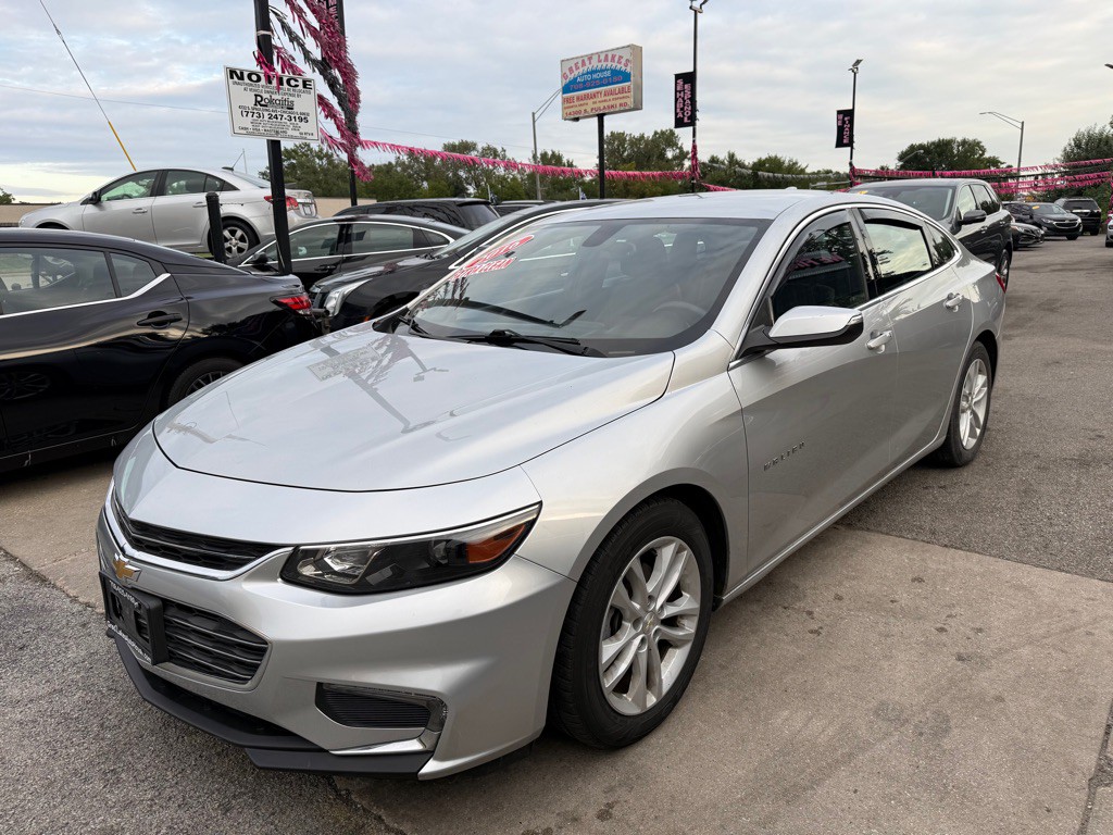 2016 Chevrolet Malibu Image 2