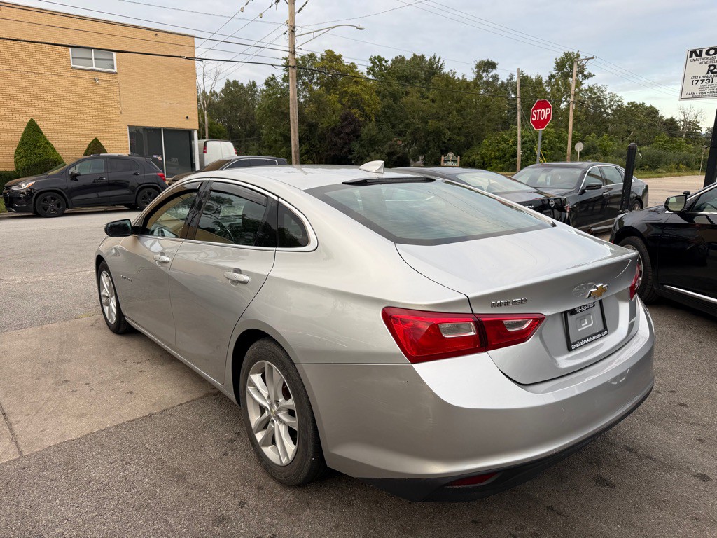 2016 Chevrolet Malibu Image 3