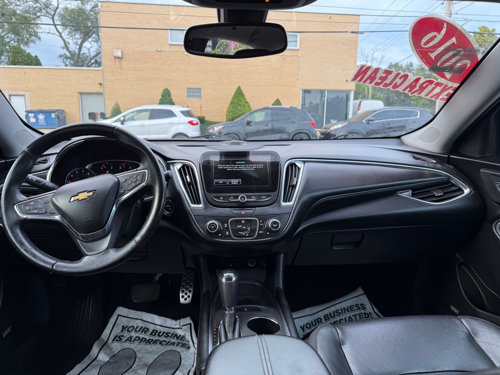 2016 Chevrolet Malibu Image 8