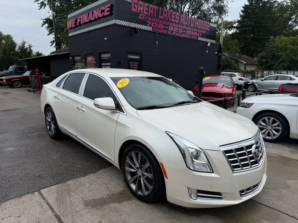 2013 Cadillac XTS Image 1