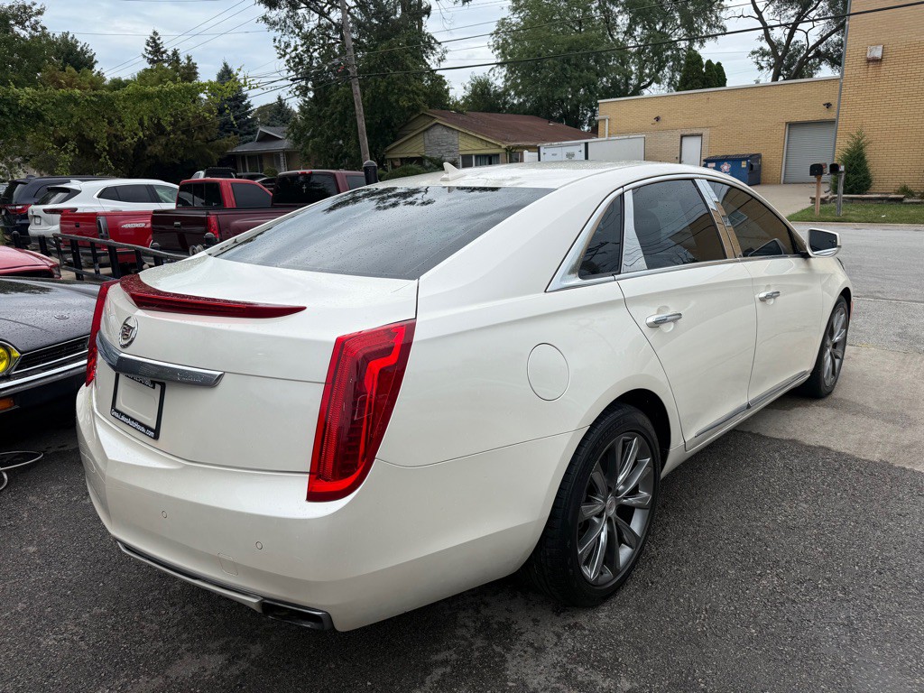 2013 Cadillac XTS Image 4