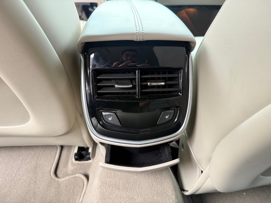 2013 Cadillac XTS Image 6