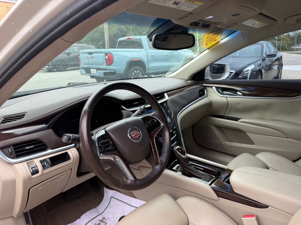 2013 Cadillac XTS Image 8