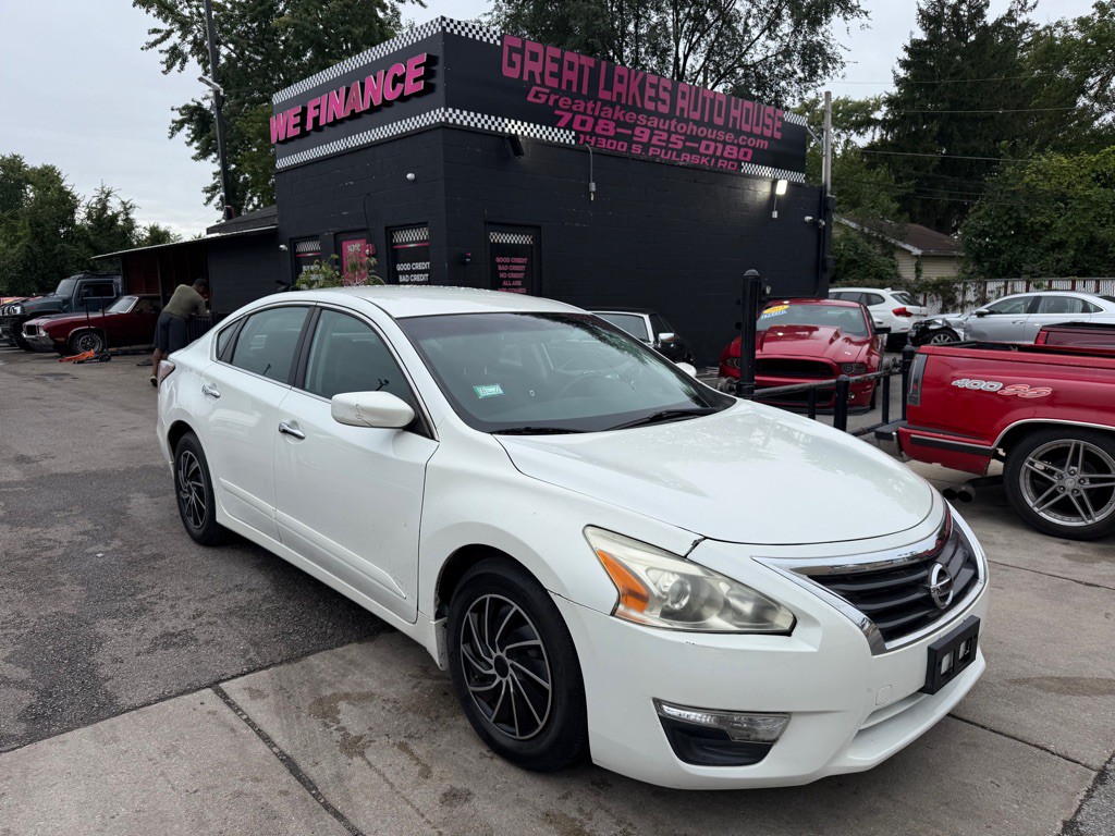 2015 Nissan Altima Image 1