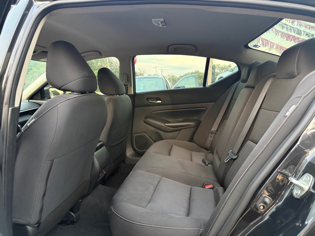 2022 Nissan Altima Image 6