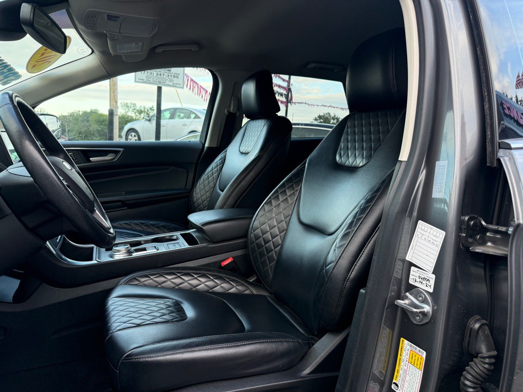 2023 Ford Edge Image 5