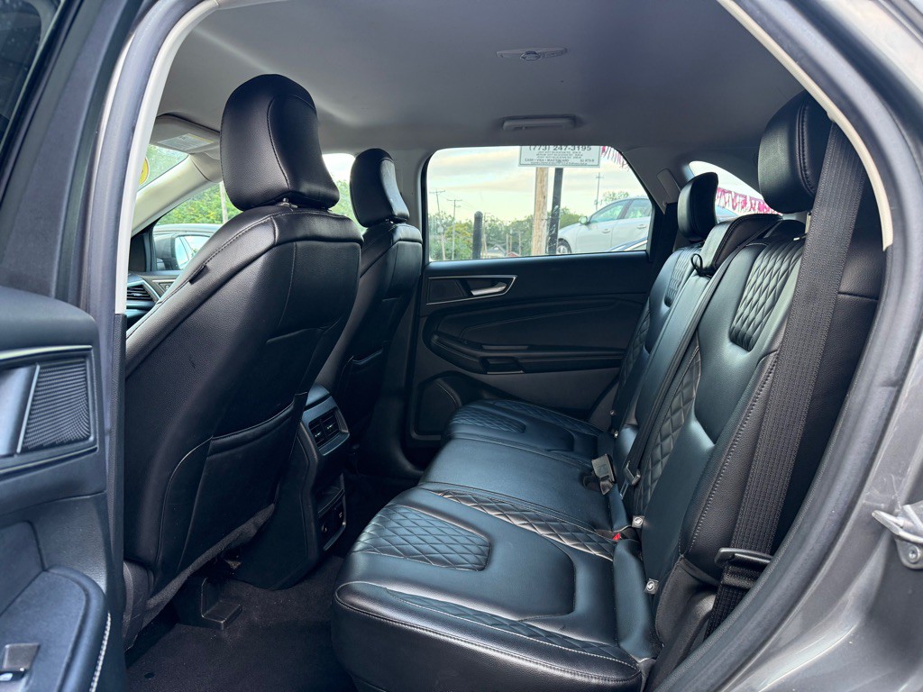 2023 Ford Edge Image 7
