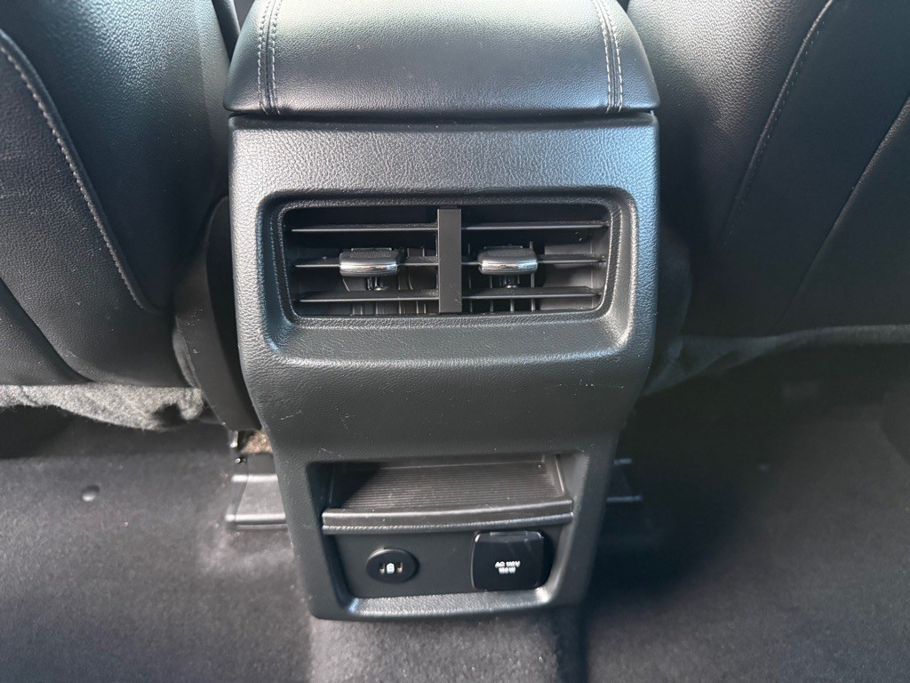 2023 Ford Edge Image 8