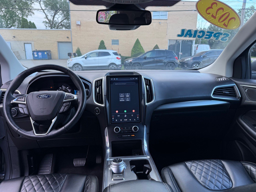 2023 Ford Edge Image 9