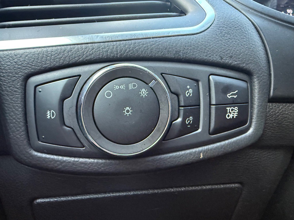 2023 Ford Edge Image 10