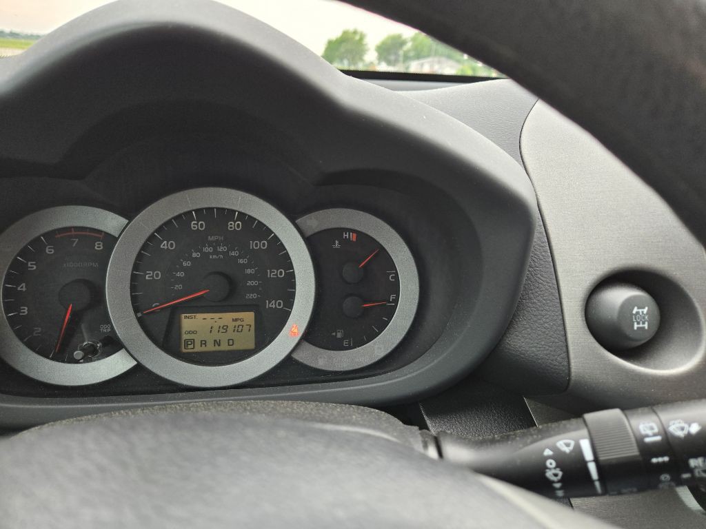 2011 Toyota Rav4 Image 14