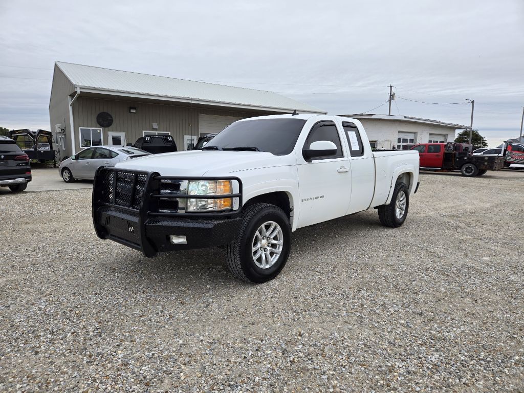 2007 Chevrolet Silverado 1500 Image 3