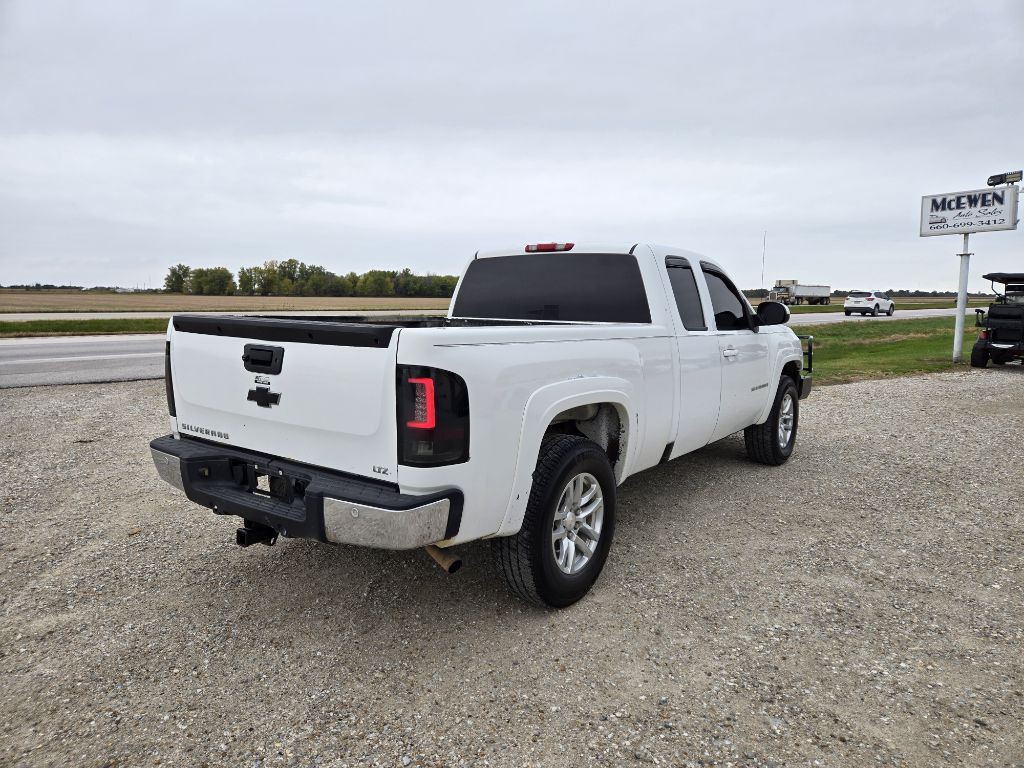 2007 Chevrolet Silverado 1500 Image 4