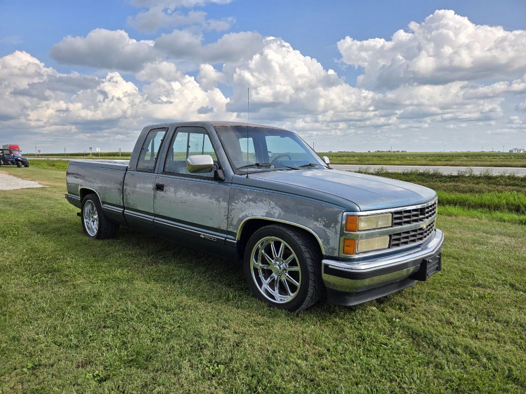 1990 Chevrolet C/K Image 4