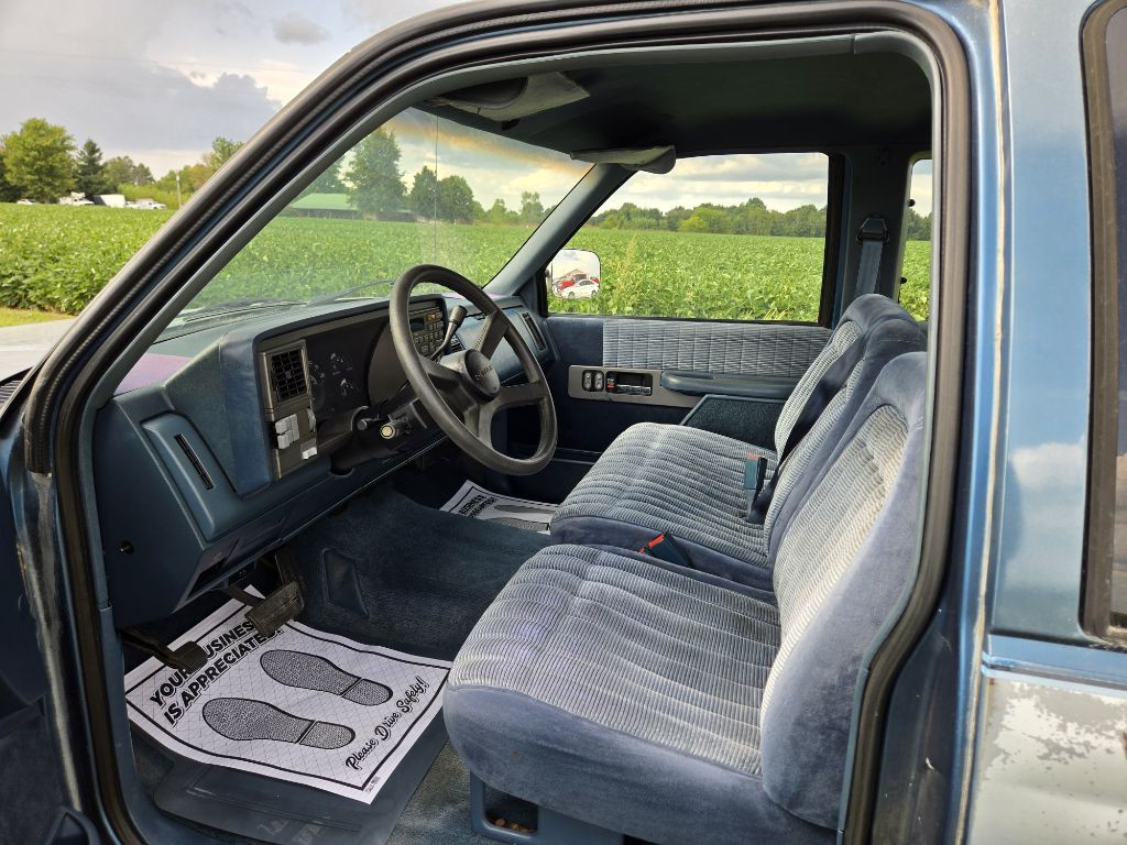 1990 Chevrolet C/K Image 9