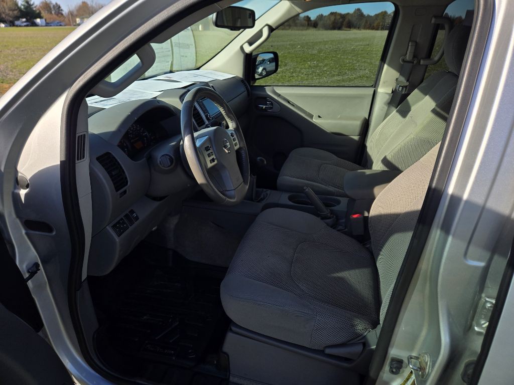 2016 Nissan Frontier Image 7