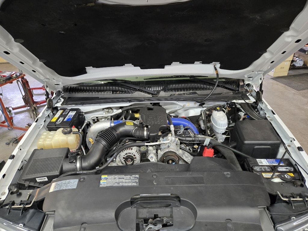 2004 Chevrolet Silverado 1500 Image 19