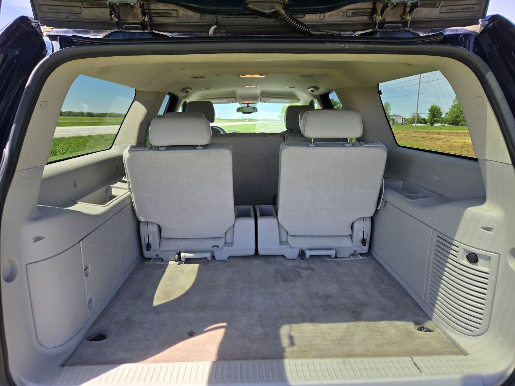 2008 Chevrolet Suburban Image 7