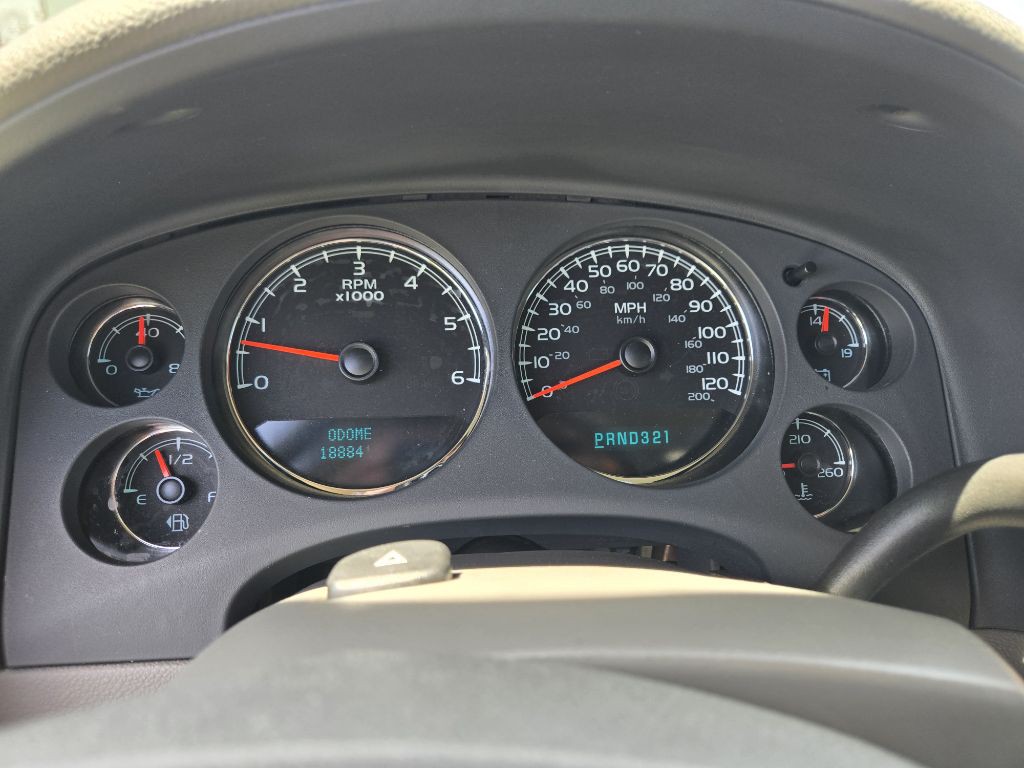 2008 Chevrolet Suburban Image 11