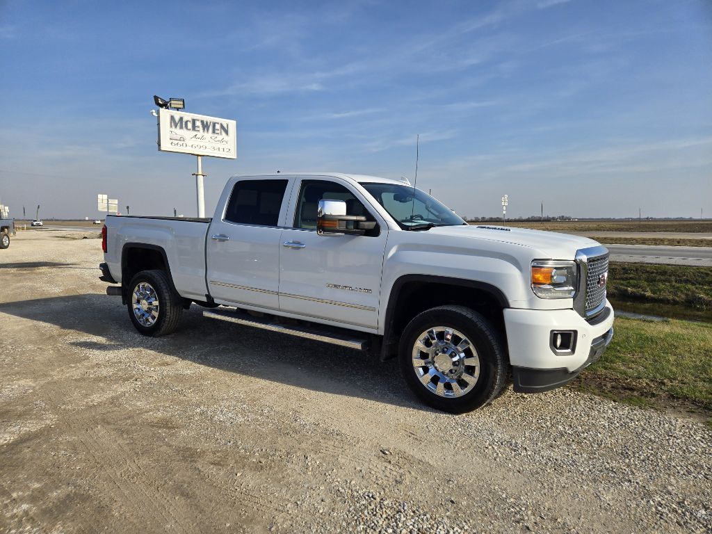 2016 GMC Sierra Image 2