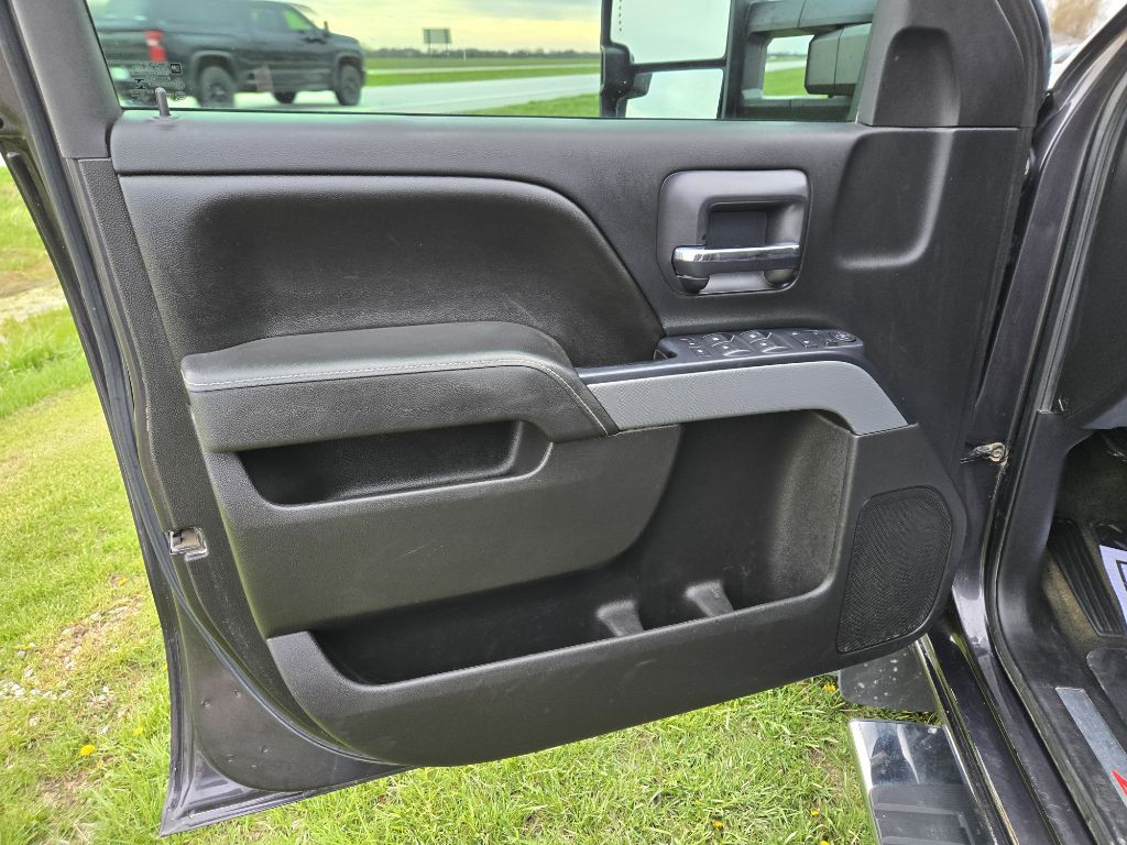 2015 Chevrolet Silverado 1500 Image 17