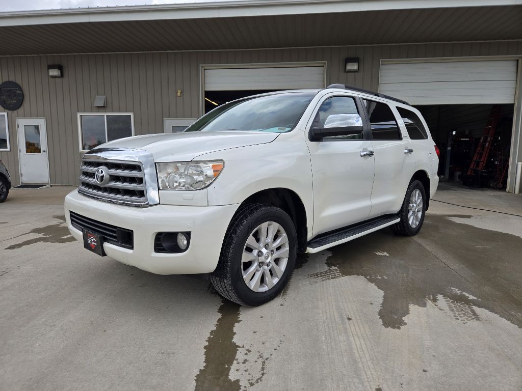 2016 Toyota Sequoia Image 2