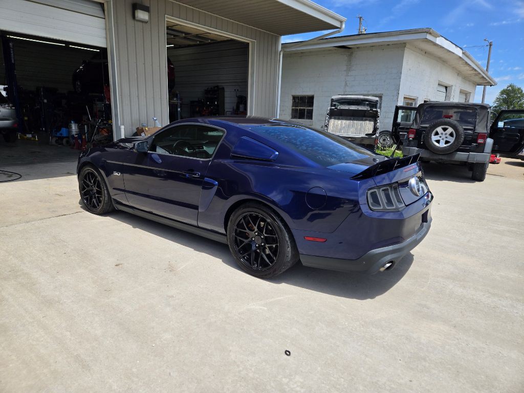 2011 Ford Mustang Image 3