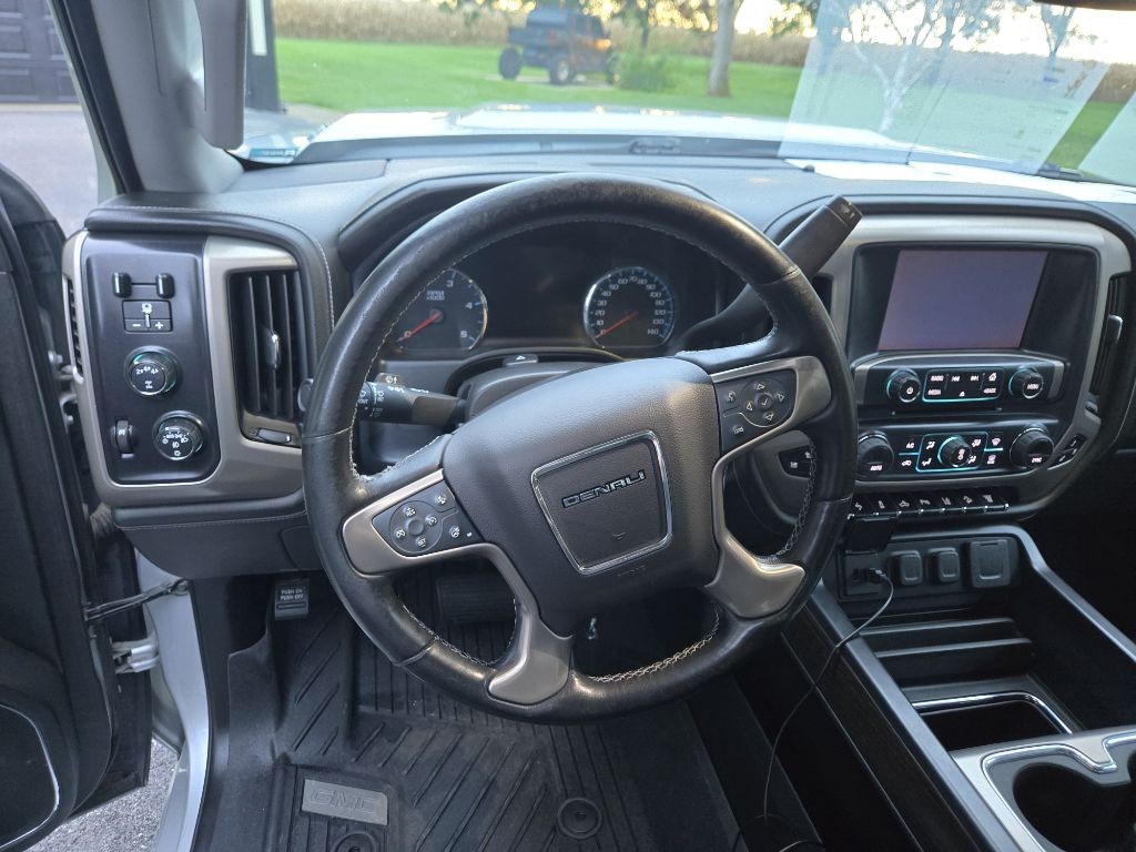 2019 GMC Sierra Image 16