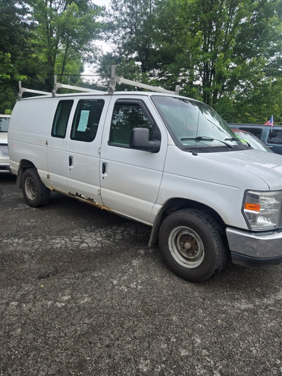 2013 Ford Econoline Image 2