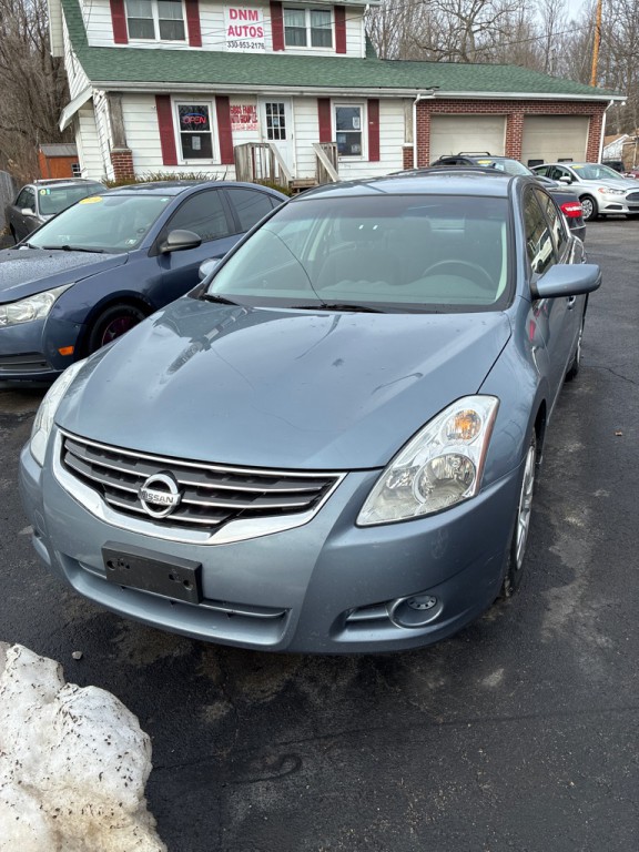 2010 Nissan Altima Image 1